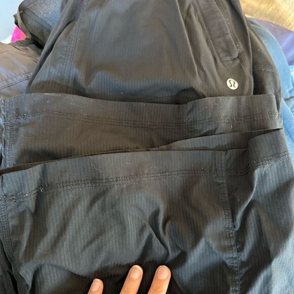 Lululemon Dance Studio size 10 regular. Unlined Black - Picture 6 of 6